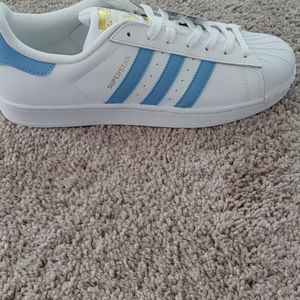 Adidas superstar